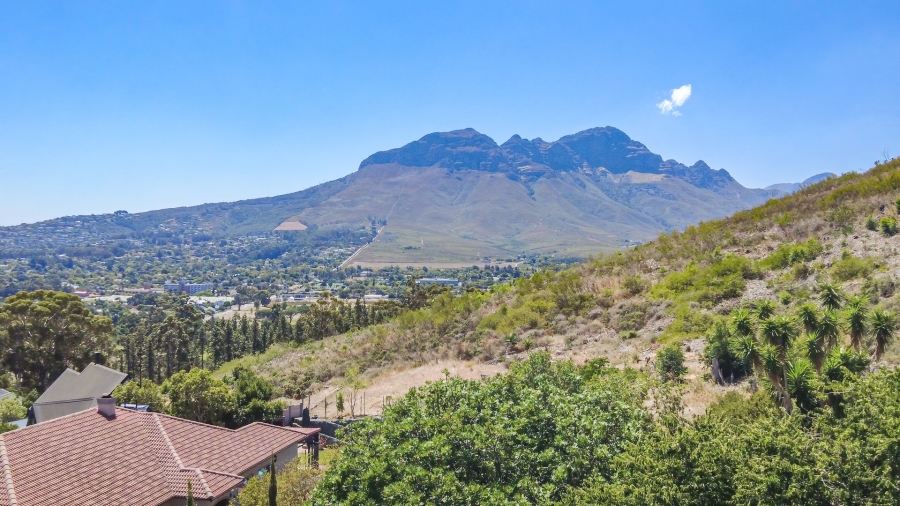 4 Bedroom Property for Sale in Rome Glen Western Cape